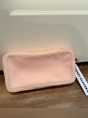 SOLD Stoney clover lane small pouch